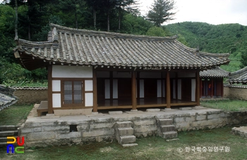 안동 벽계서원 정측면