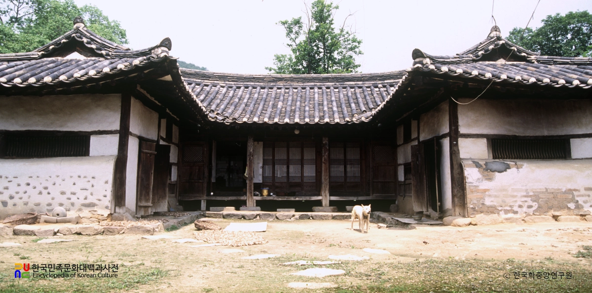 정읍 김명관 고택 안채 정면