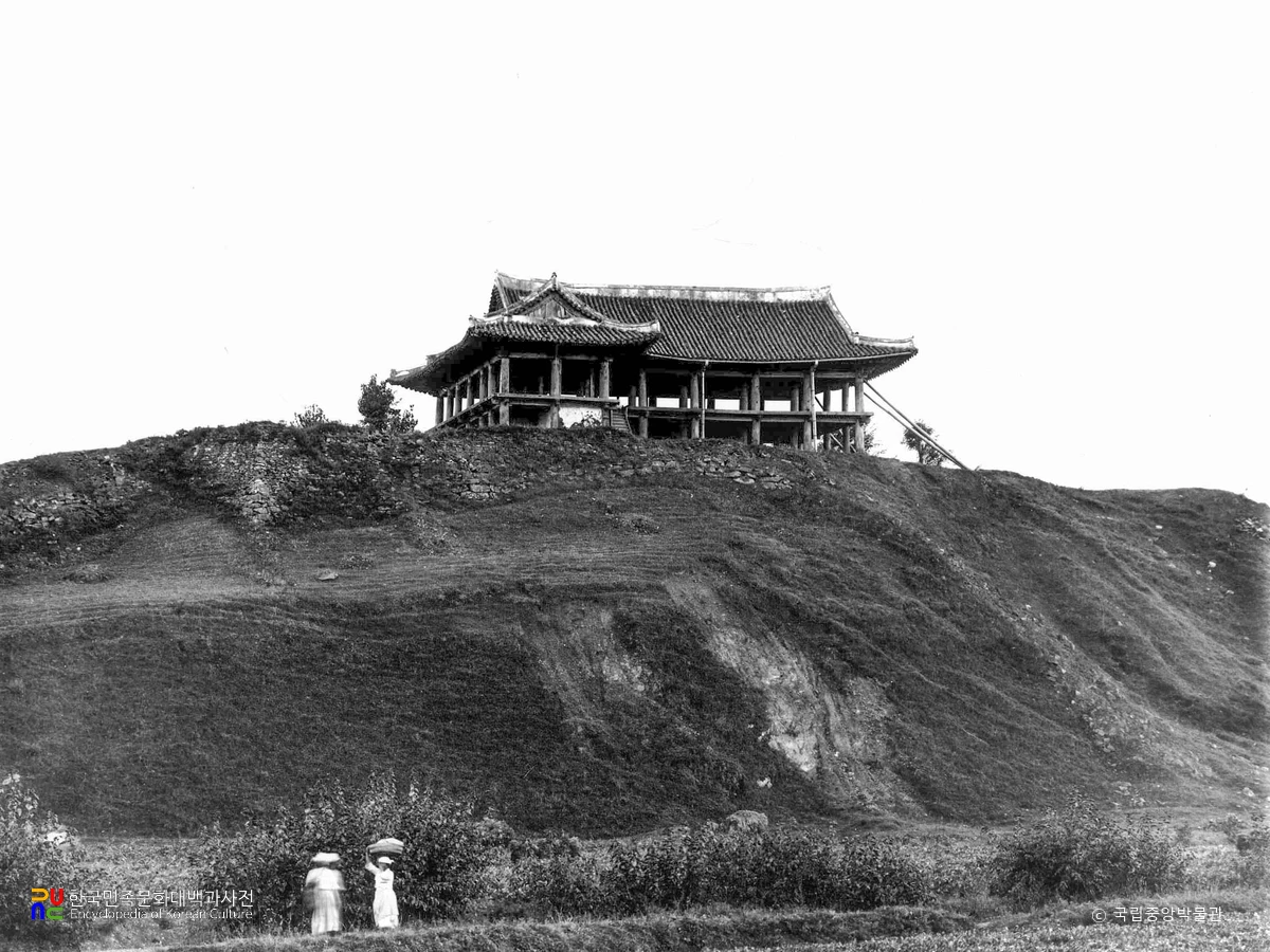 안주 백상루 전경