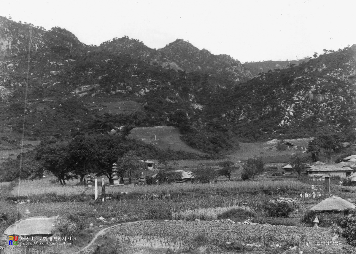 개성 영통사터 전경