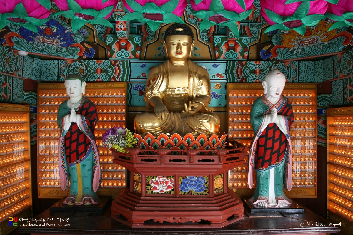 화순 쌍봉사 대웅전 목조삼존불상