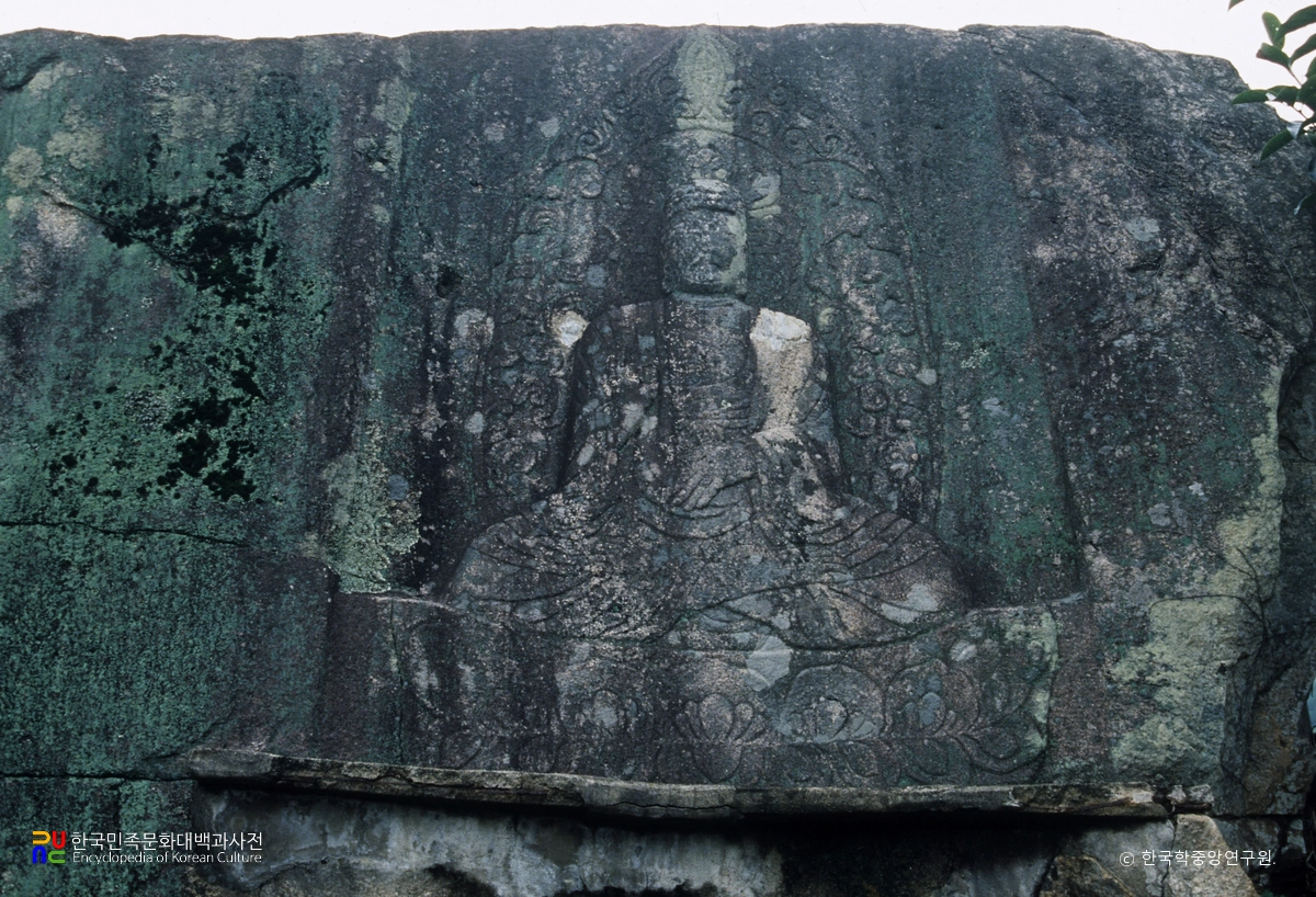 신무동 마애불 좌상