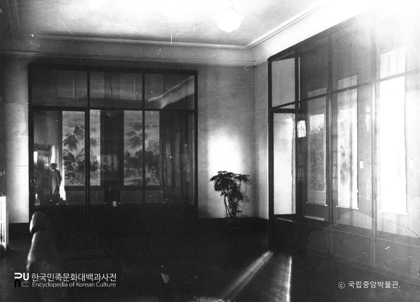 서울 덕수궁 내 근대일본미술진열관 전시실 내부