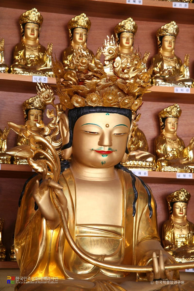 마산 법성사 목조보살좌상