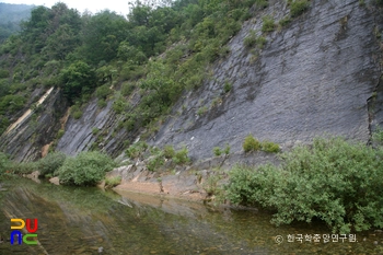 영월 문곡리 건열구조 및 스트로마톨라이트