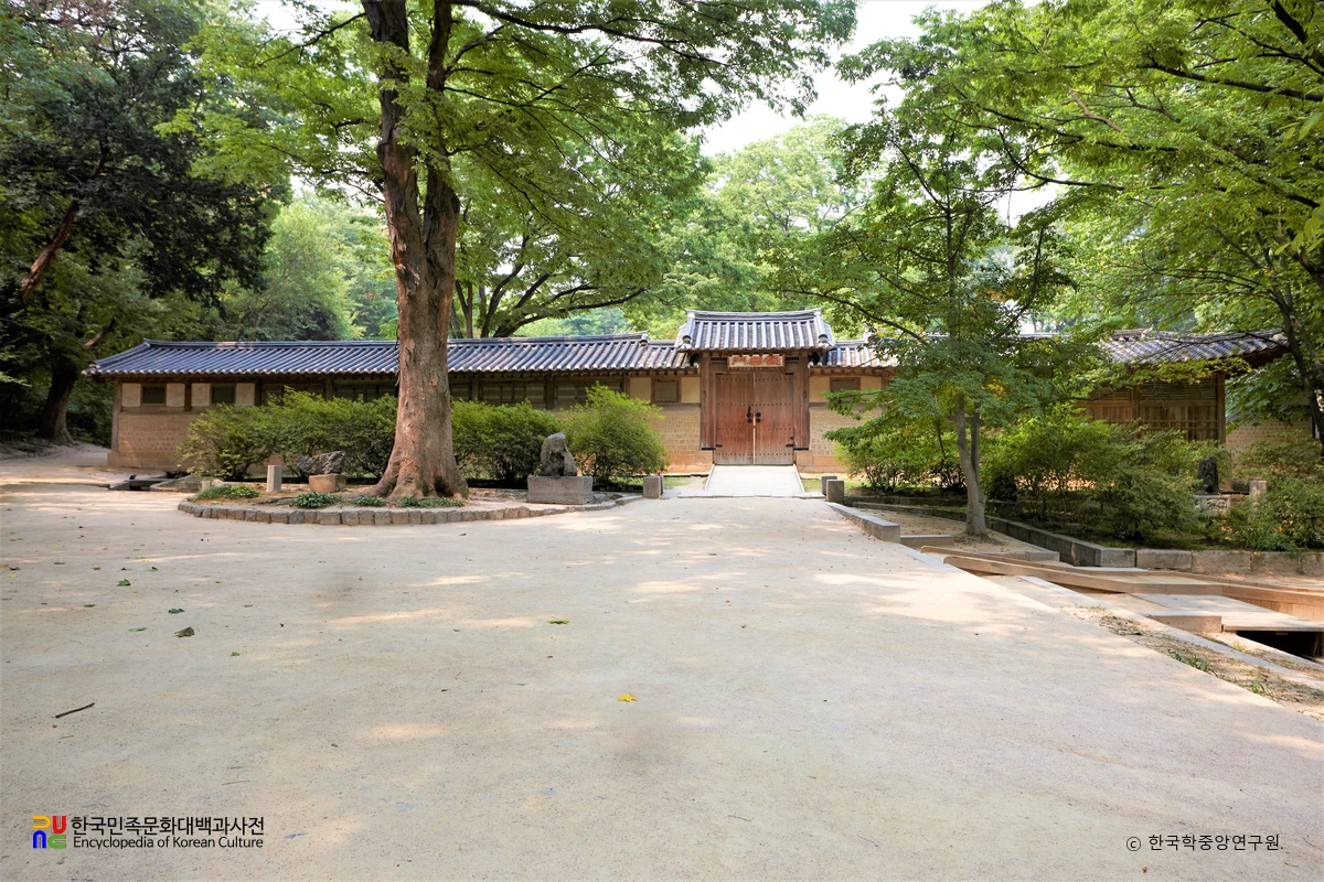 창덕궁 연경당 장락문과 행랑