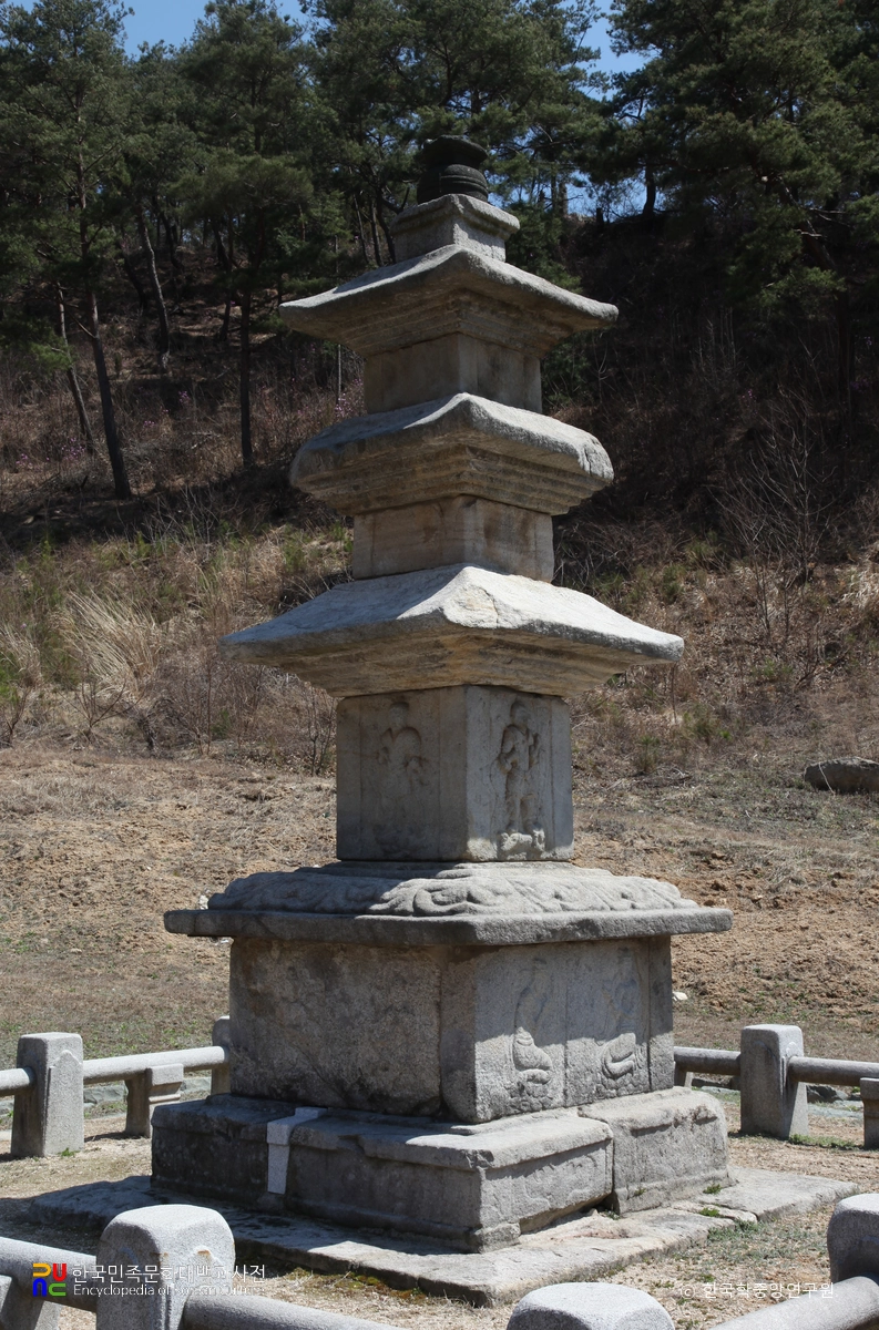함양 승안사지 삼층석탑
