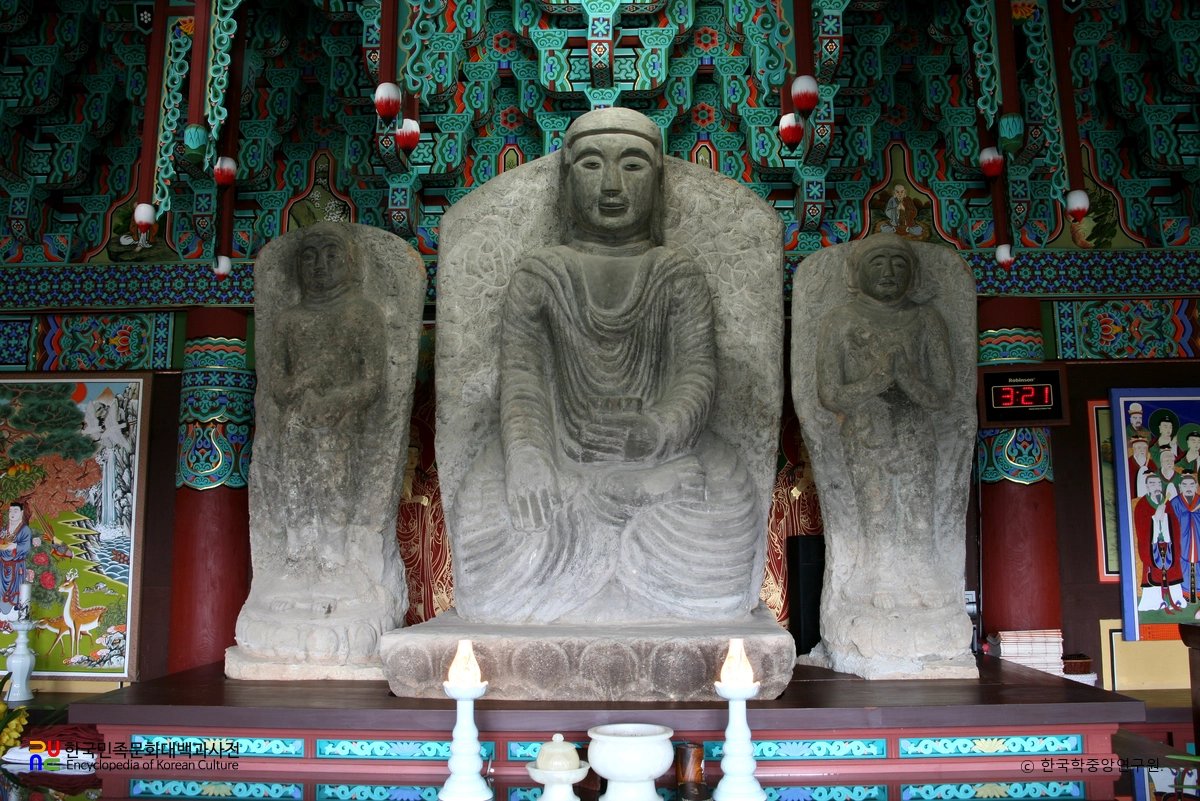 진도 용장사 석불좌상