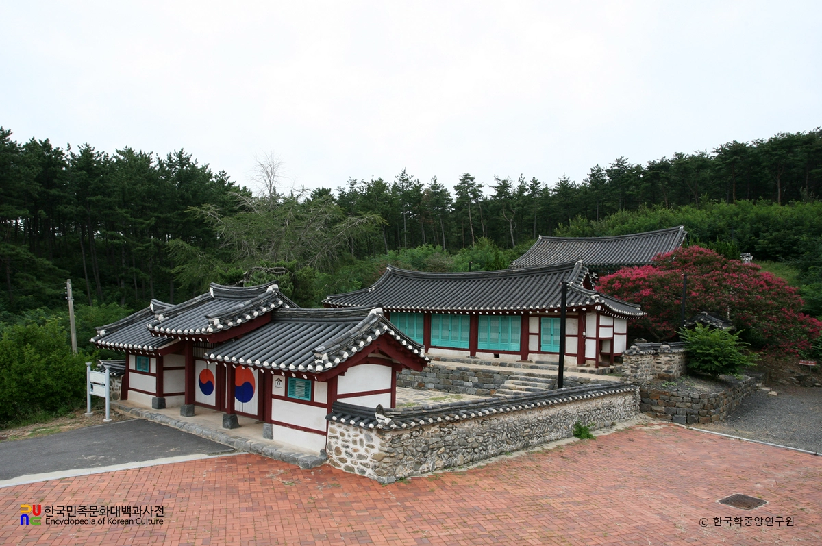 서천 비인향교 정측면