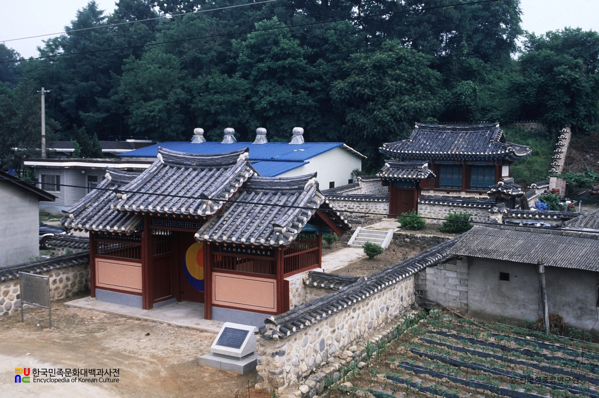 충주 박팽년 사당