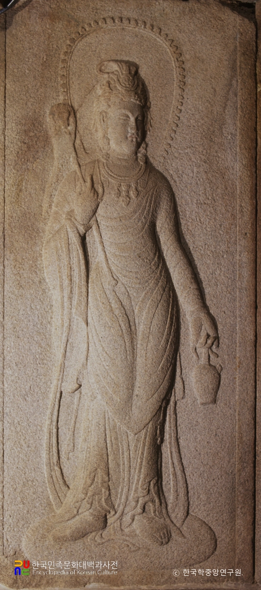 경주 석굴암 석굴 중 범천