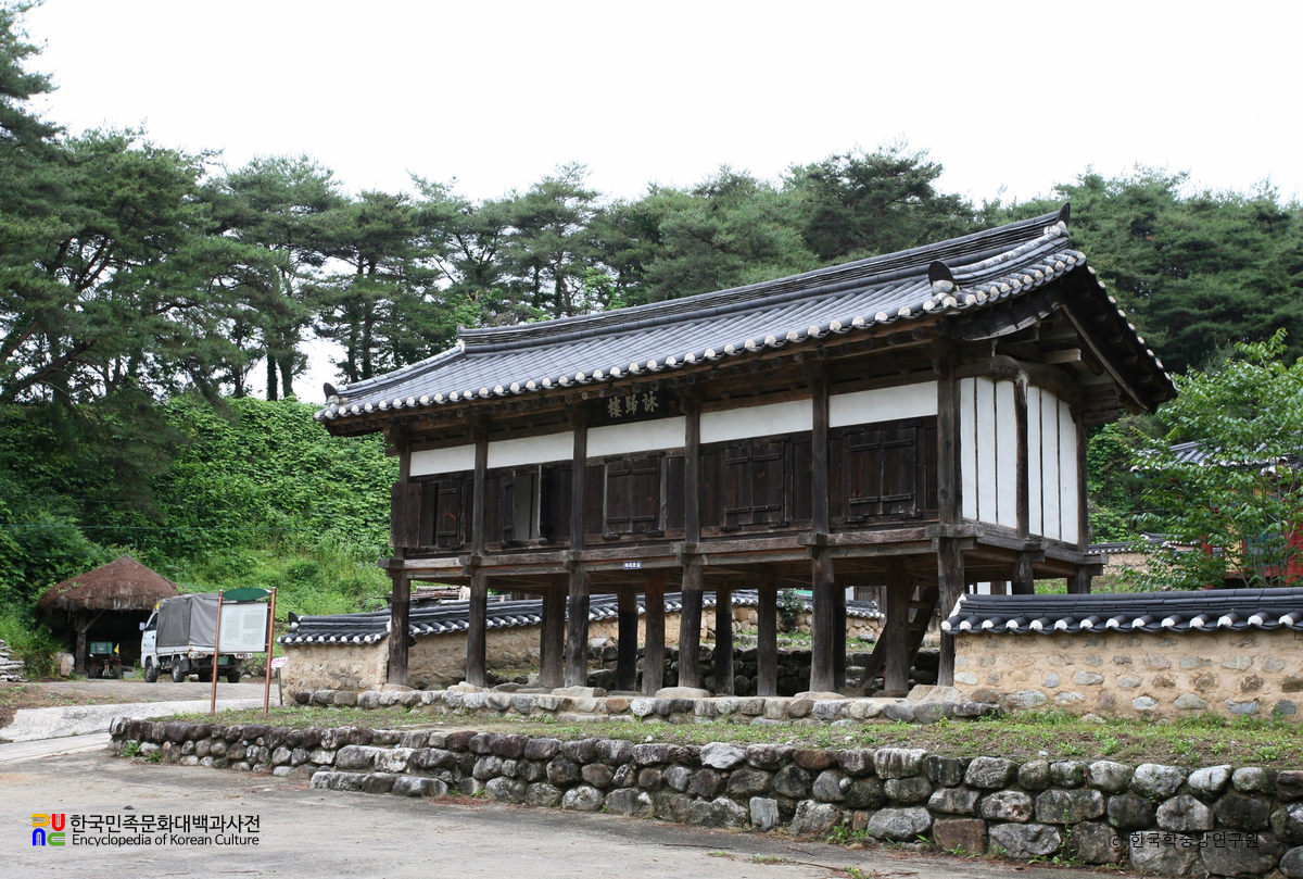 영주 순흥향교 영귀루 정측면