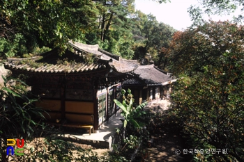 감응사