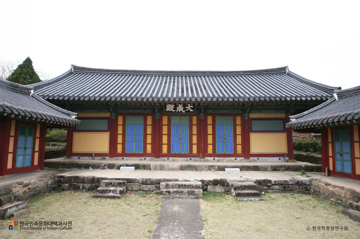 영천향교 대성전 정면