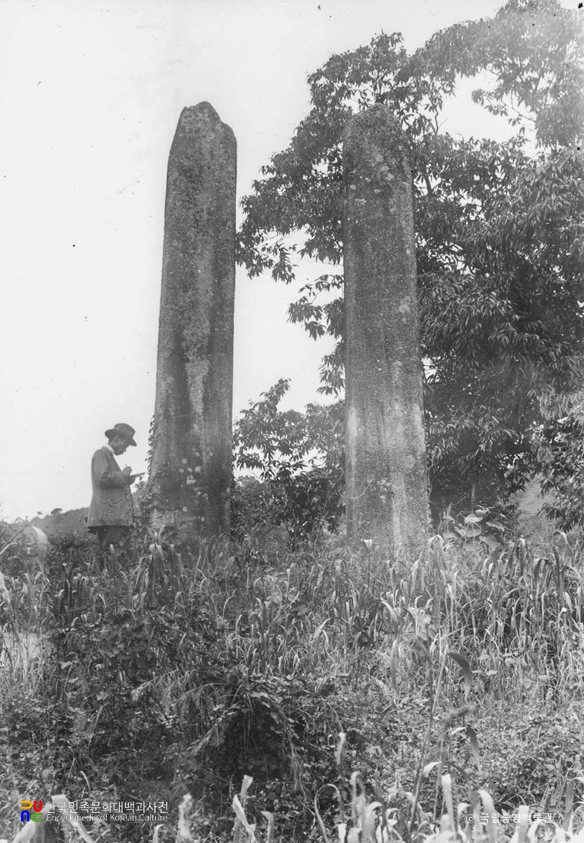 장풍 현화사지 당간지주 정면
