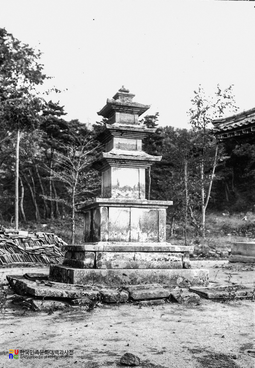 대구 동화사 금당암 동ㆍ서 삼층석탑 중 서탑