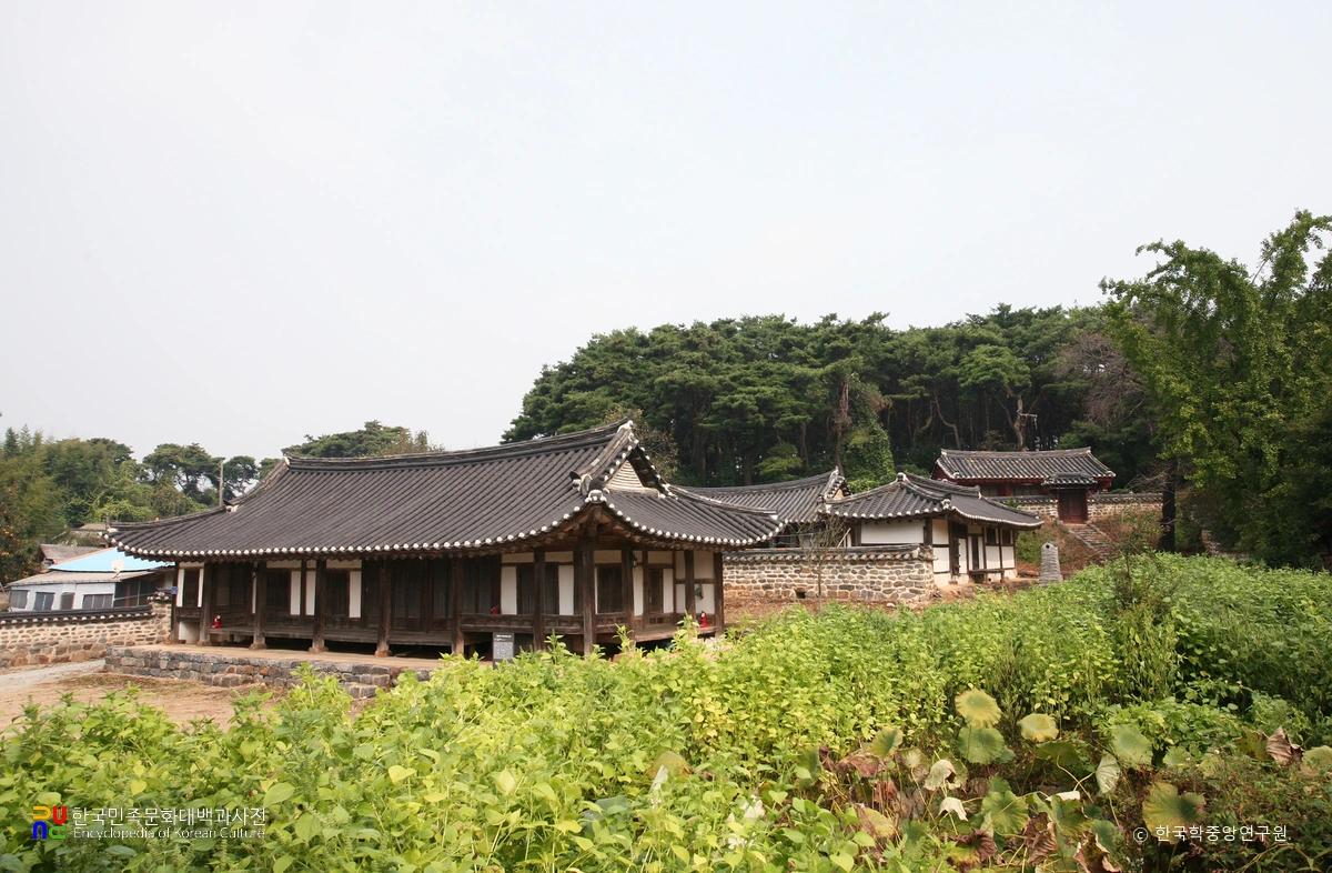 논산 윤황선생 고택 전경
