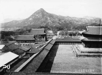 서울 경복궁 근정전 서편 일대 전경