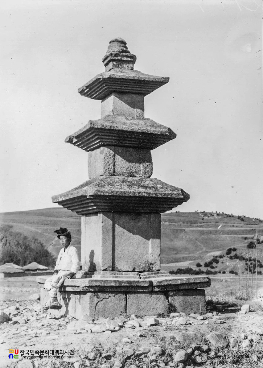창녕 술정리 서삼층석탑