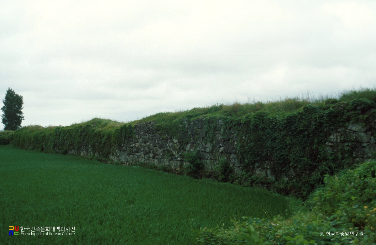 거제 사등성 성벽