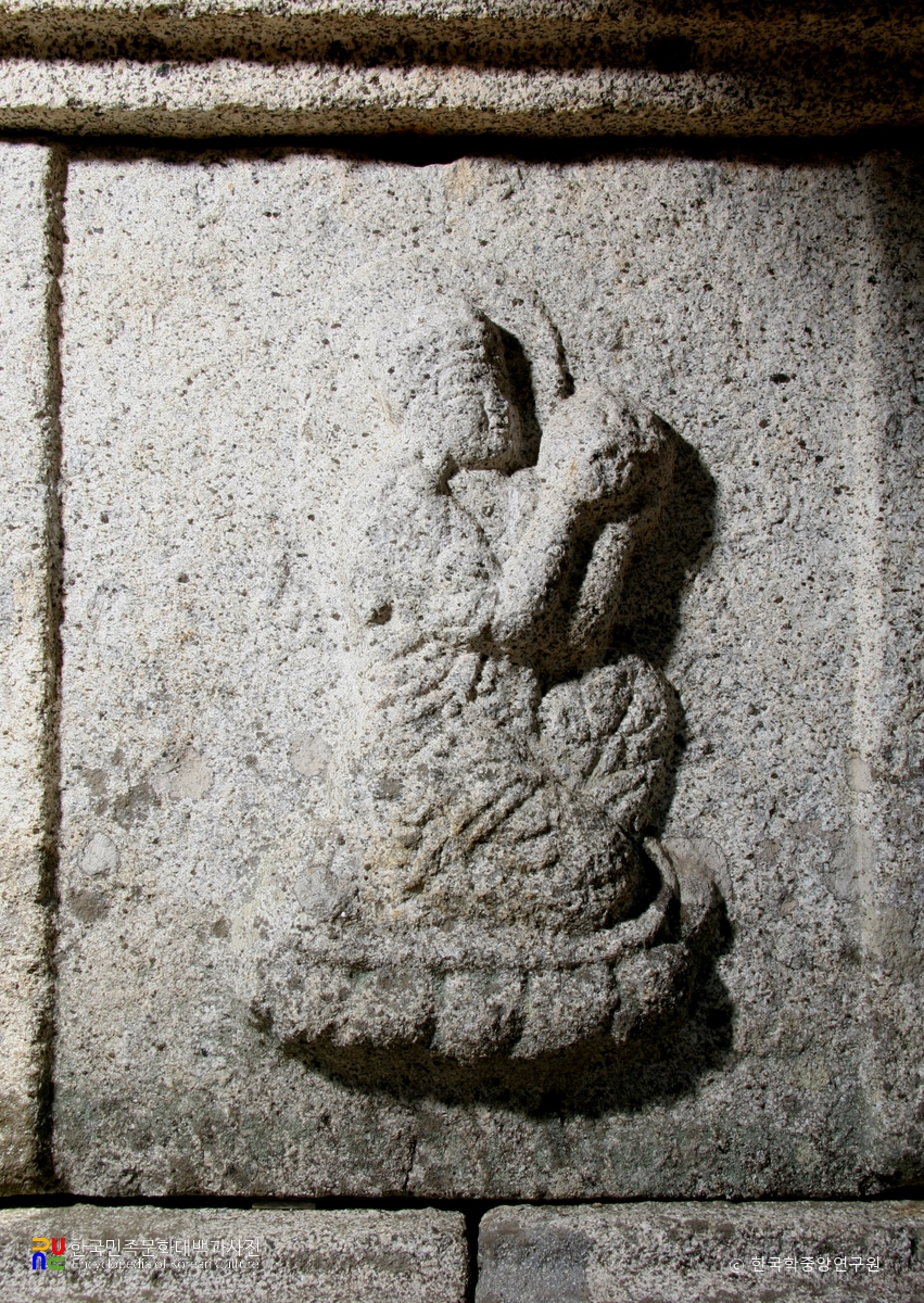 순천 금둔사지 삼층석탑 팔부중상