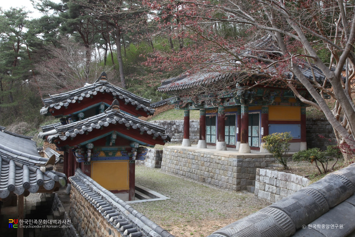 산청 도천서원 삼우사 정측면