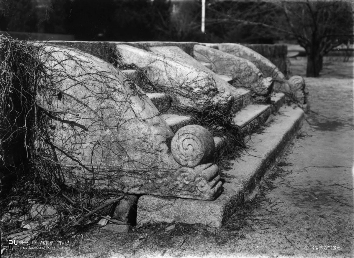 창경궁 명정전 석계