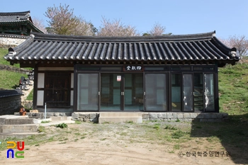 산청향교 사교당 정면