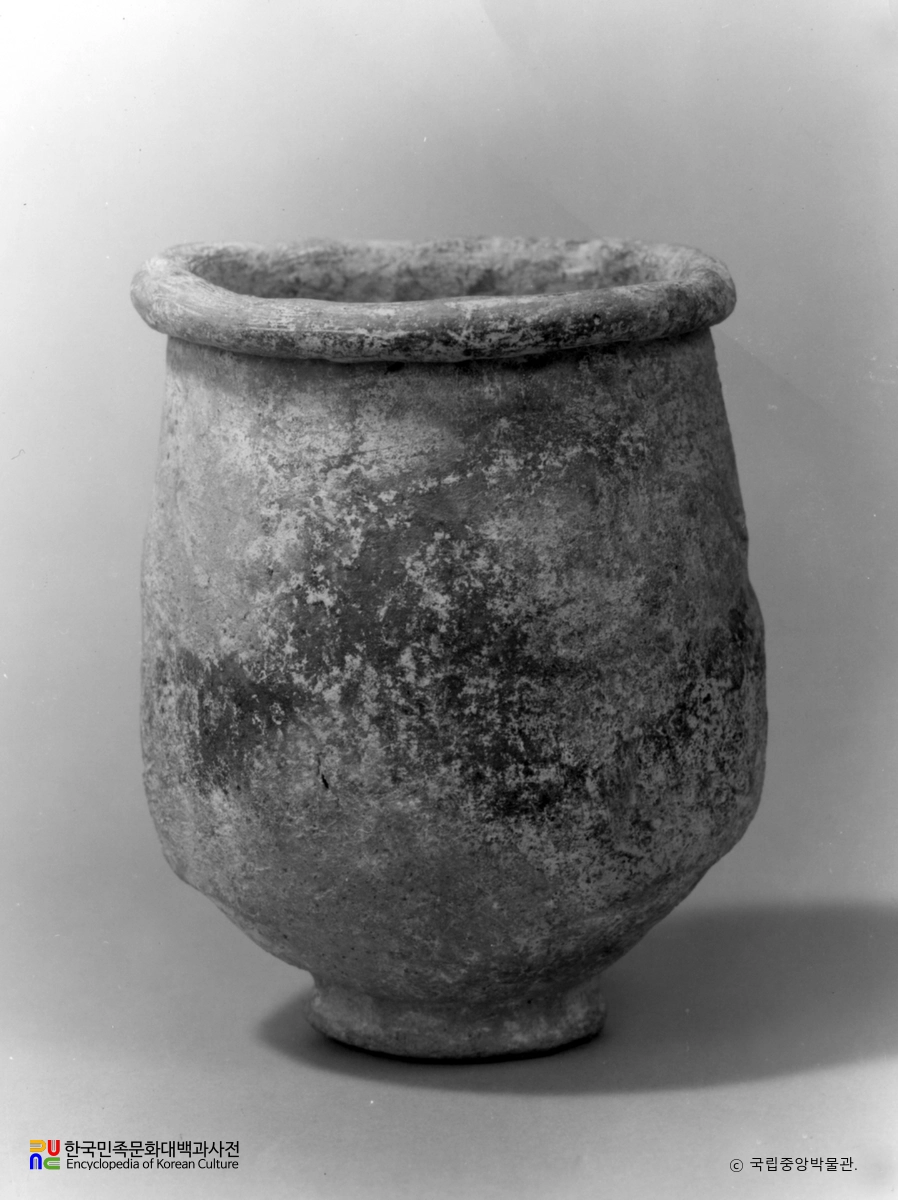 대전 괴정동 유적 출토 무문토기