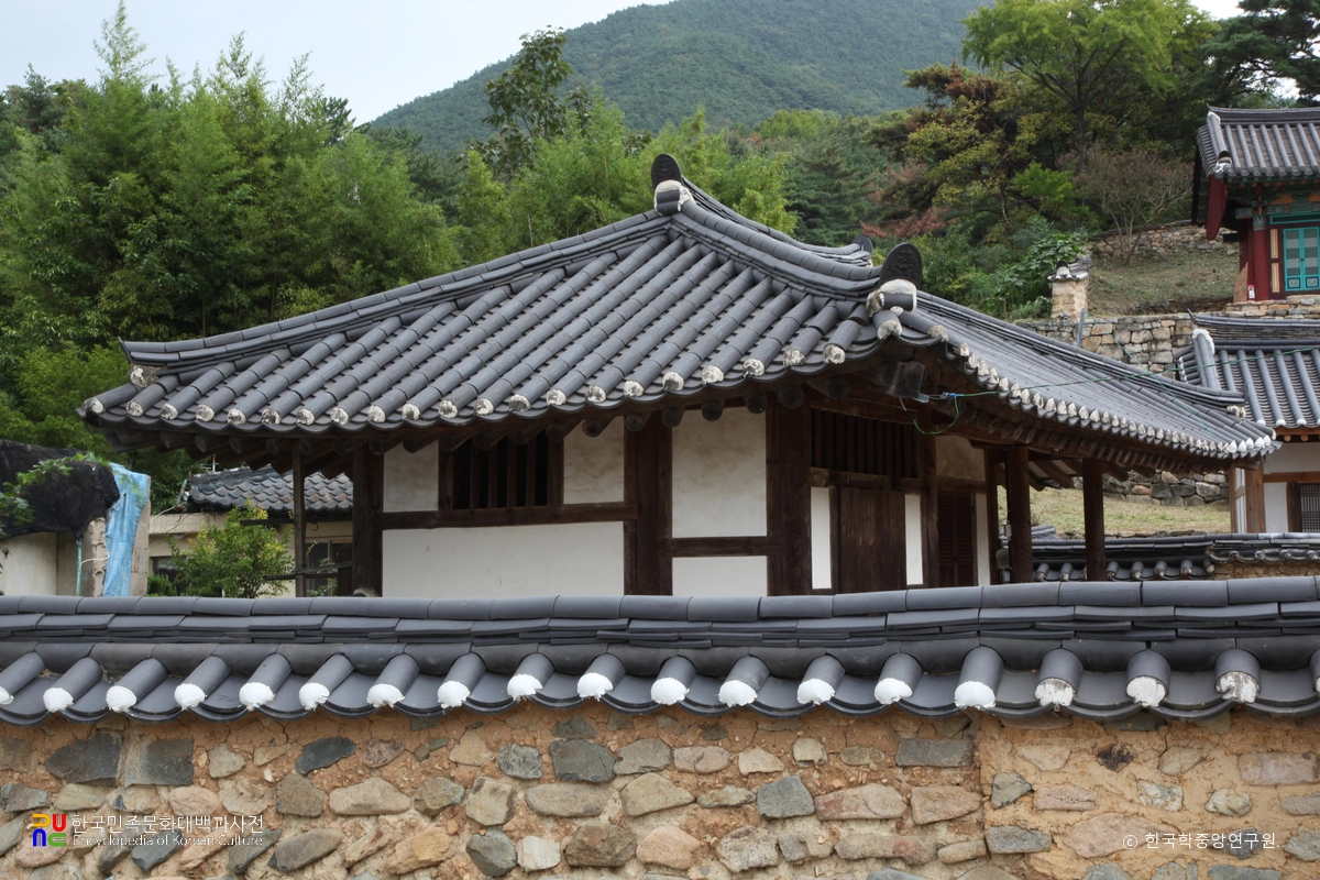 창녕 관산서원 중 서재 좌측면