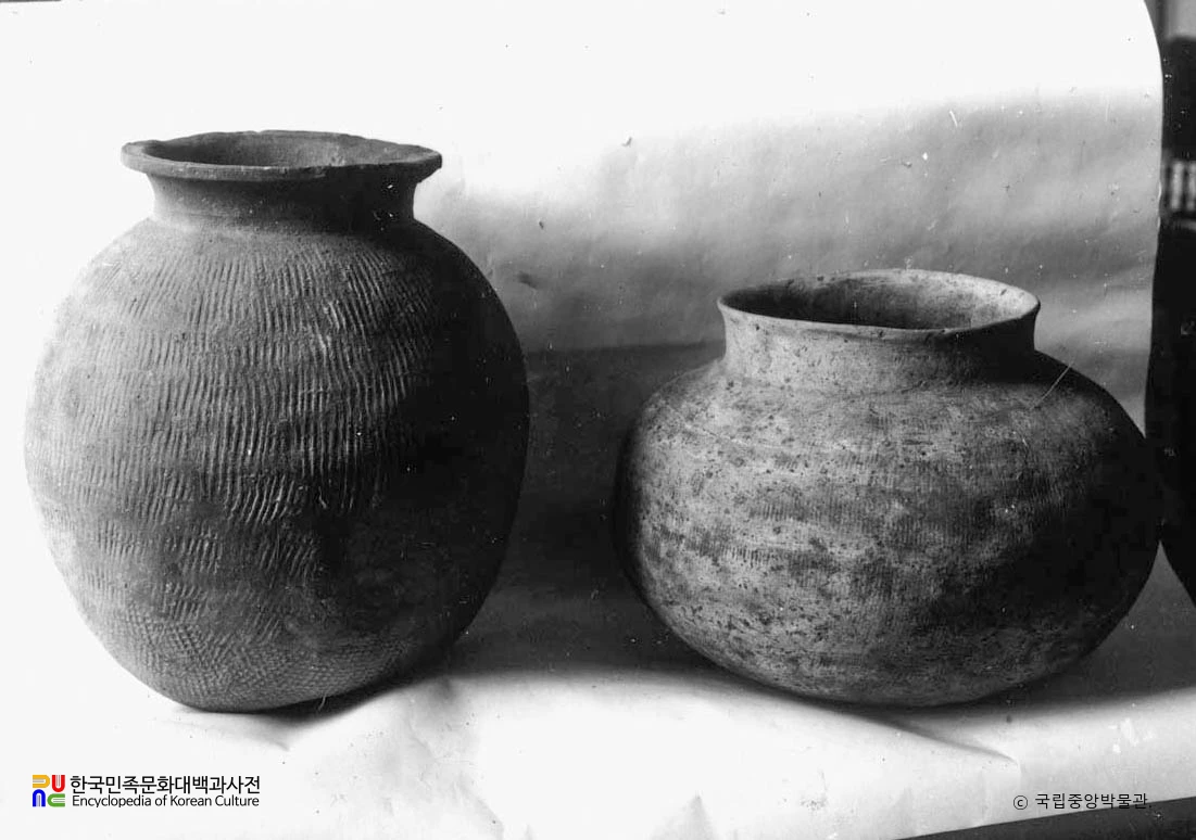 두들긴무늬토기