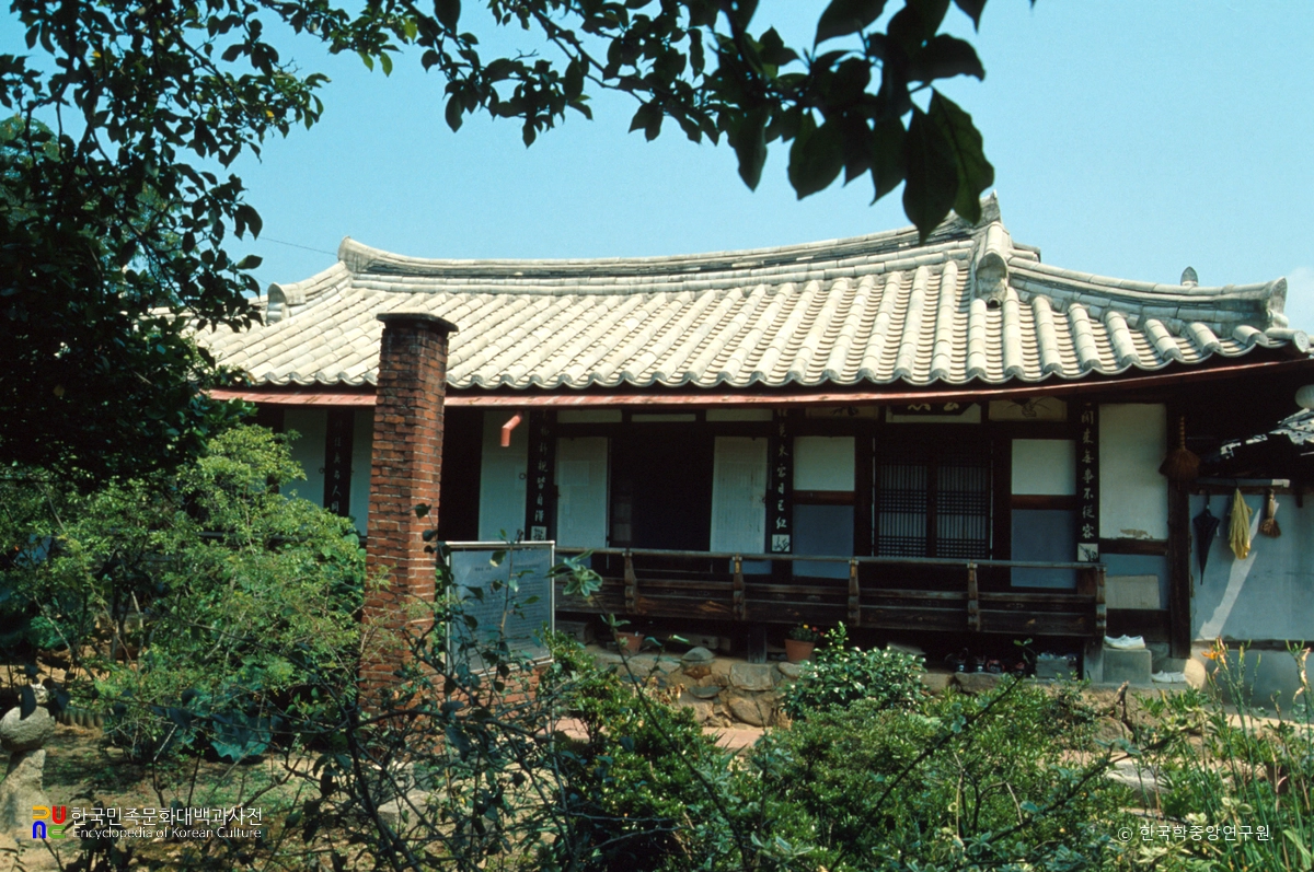 장수 권희문 가옥 중 사랑채 정면