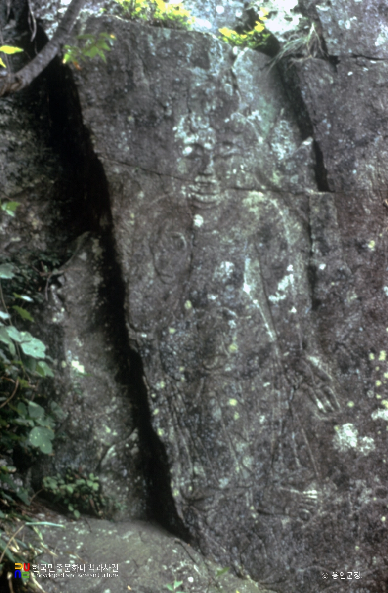 문수산 마애보살상