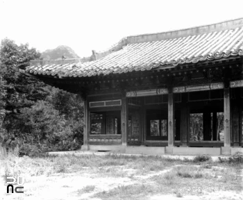 서울 경복궁 중 융문당 우측 부분