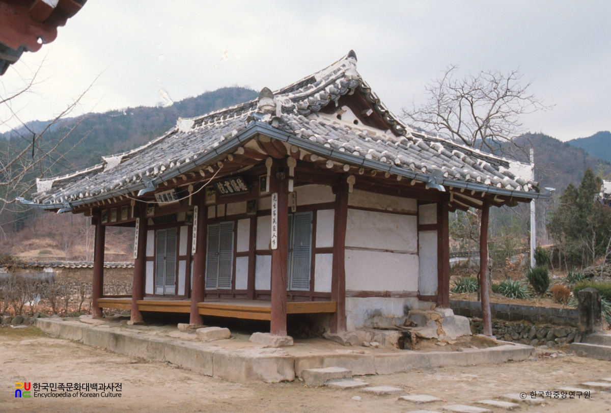 용산재 및 덕양사