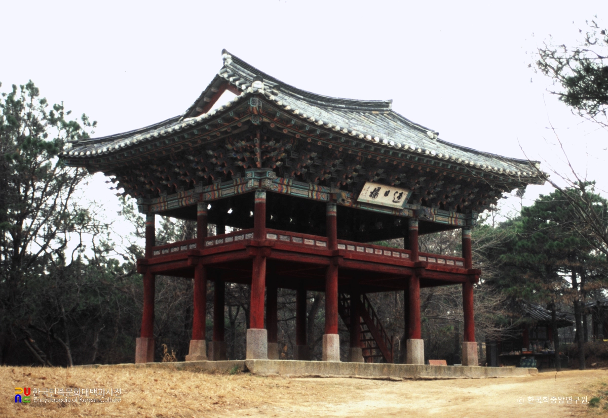 부여 영일루 정측면