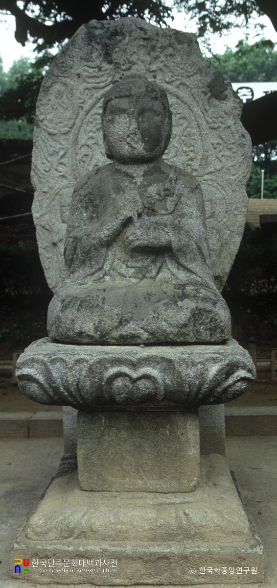 읍하리 석불 좌상