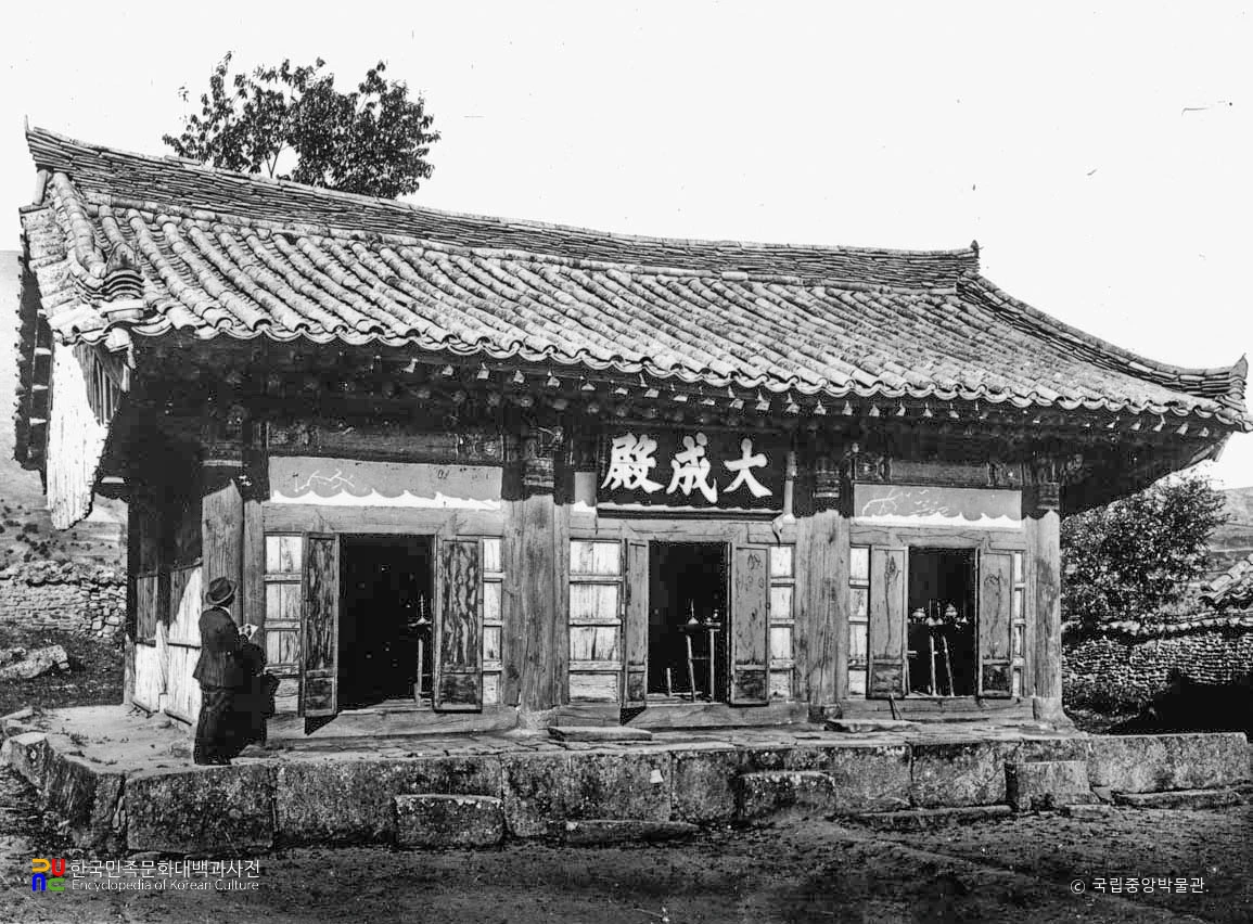 고령향교 대성전 정측면