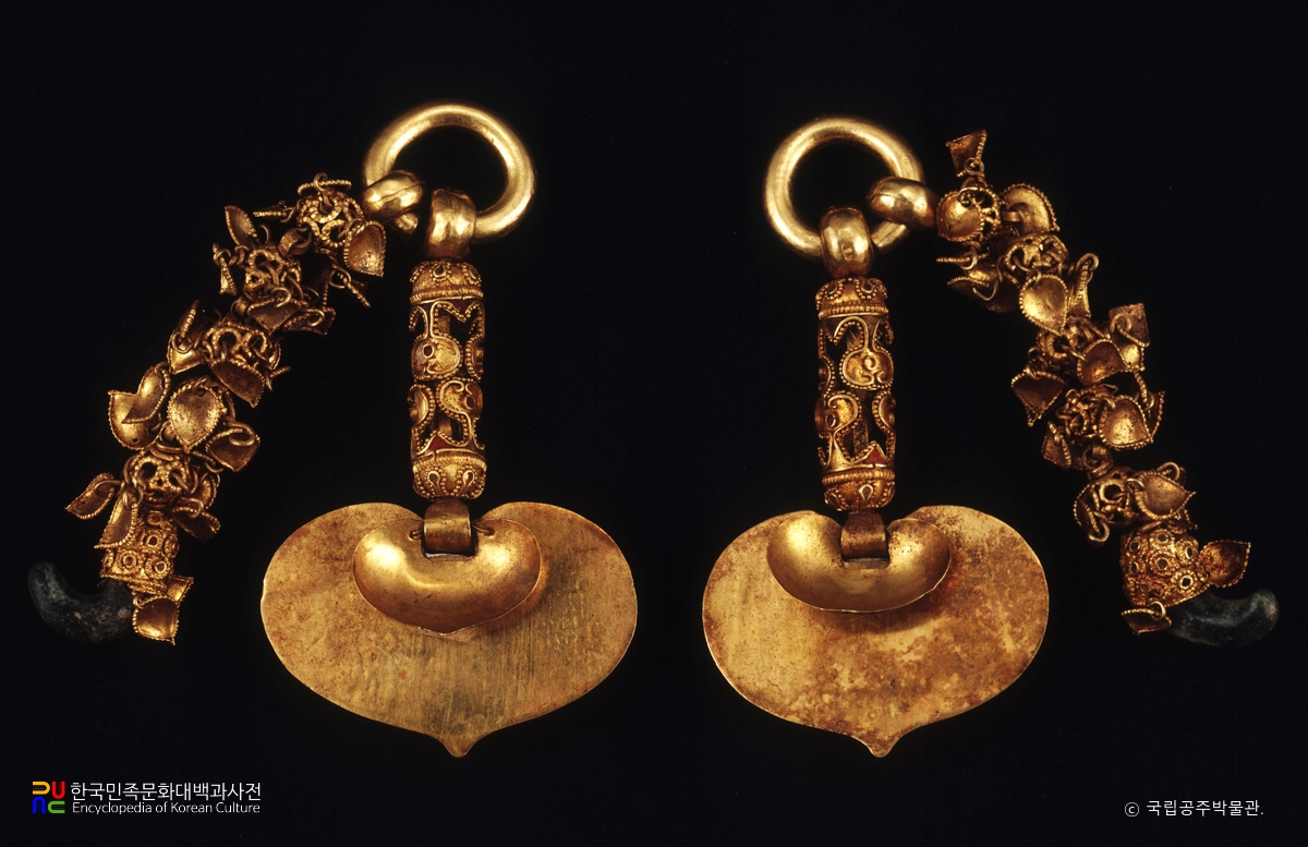 무령왕 금귀걸이