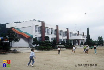 연남국민학교