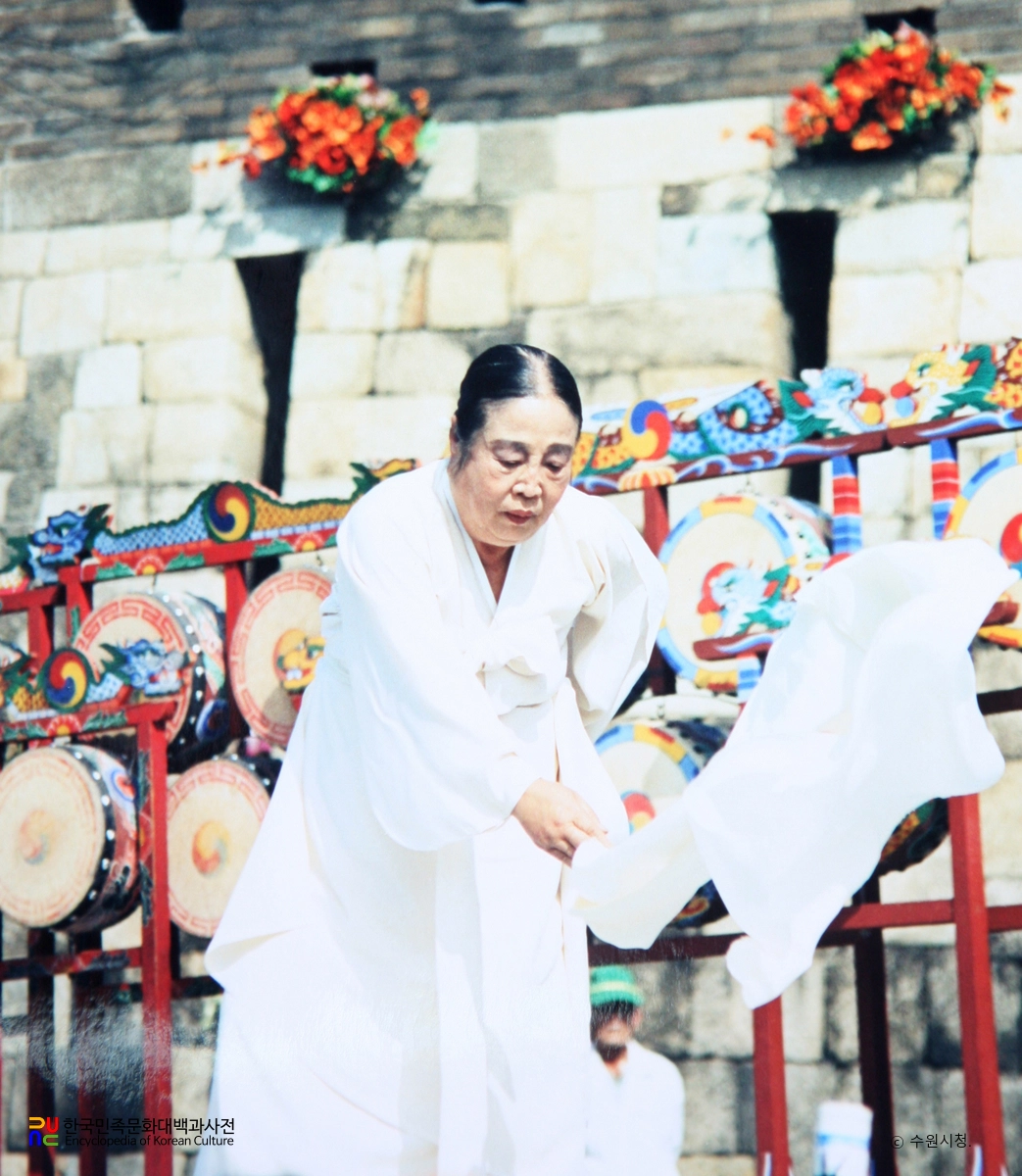 승무, 살풀이춤