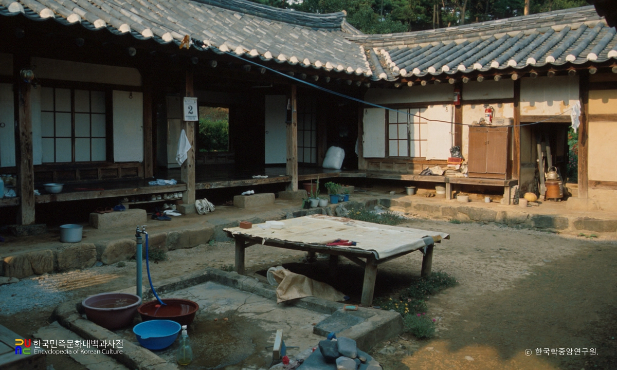 괴산 김항묵 고택 중 안채 정측면