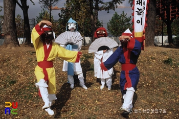 송파산대크레이지 슬롯 머신 / 제3과장 연닢눈끔재기크레이지 슬롯 머신