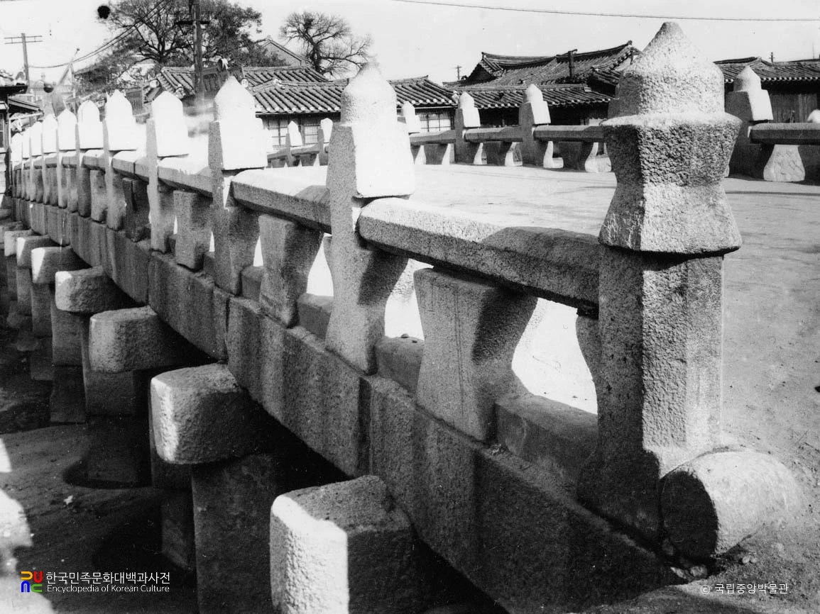 서울 수표교 교각과 난간