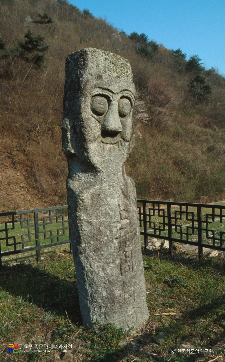 나주 운흥사 석장승 중 남장승 정측면