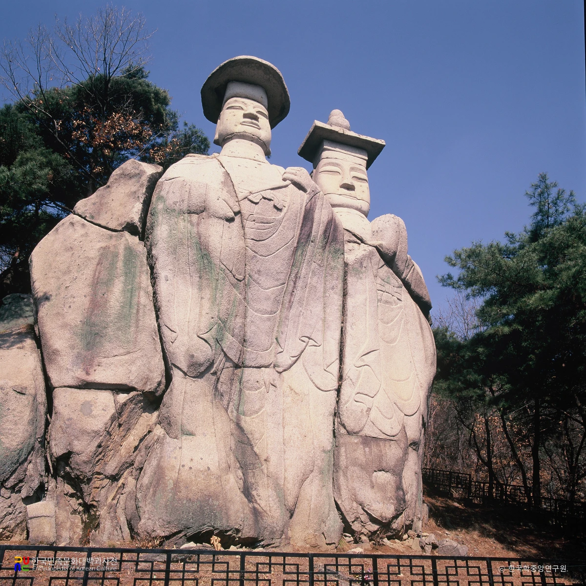 파주 용미리 마애이불입상