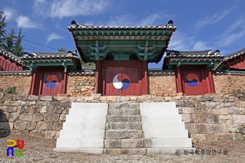 창원 창원향교 중 내삼문