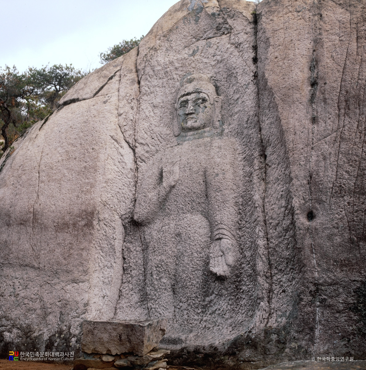백운대 마애불 입상
