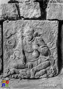 안동 법흥사지 칠층전탑 기단부 팔부중상