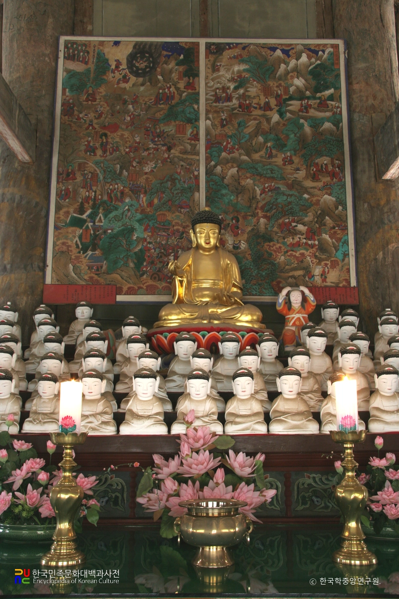 보은 법주사 팔상전 내부